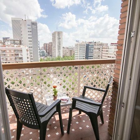 Elegant Retreat Business District Bernabeu Apartment Madrid Exterior photo