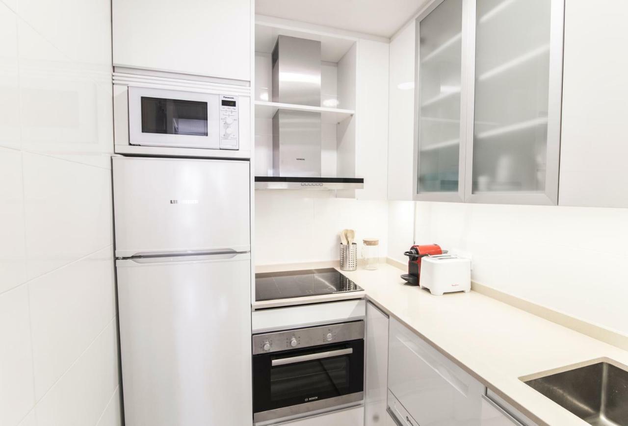 Elegant Retreat Business District Bernabeu Apartment Madrid Exterior photo
